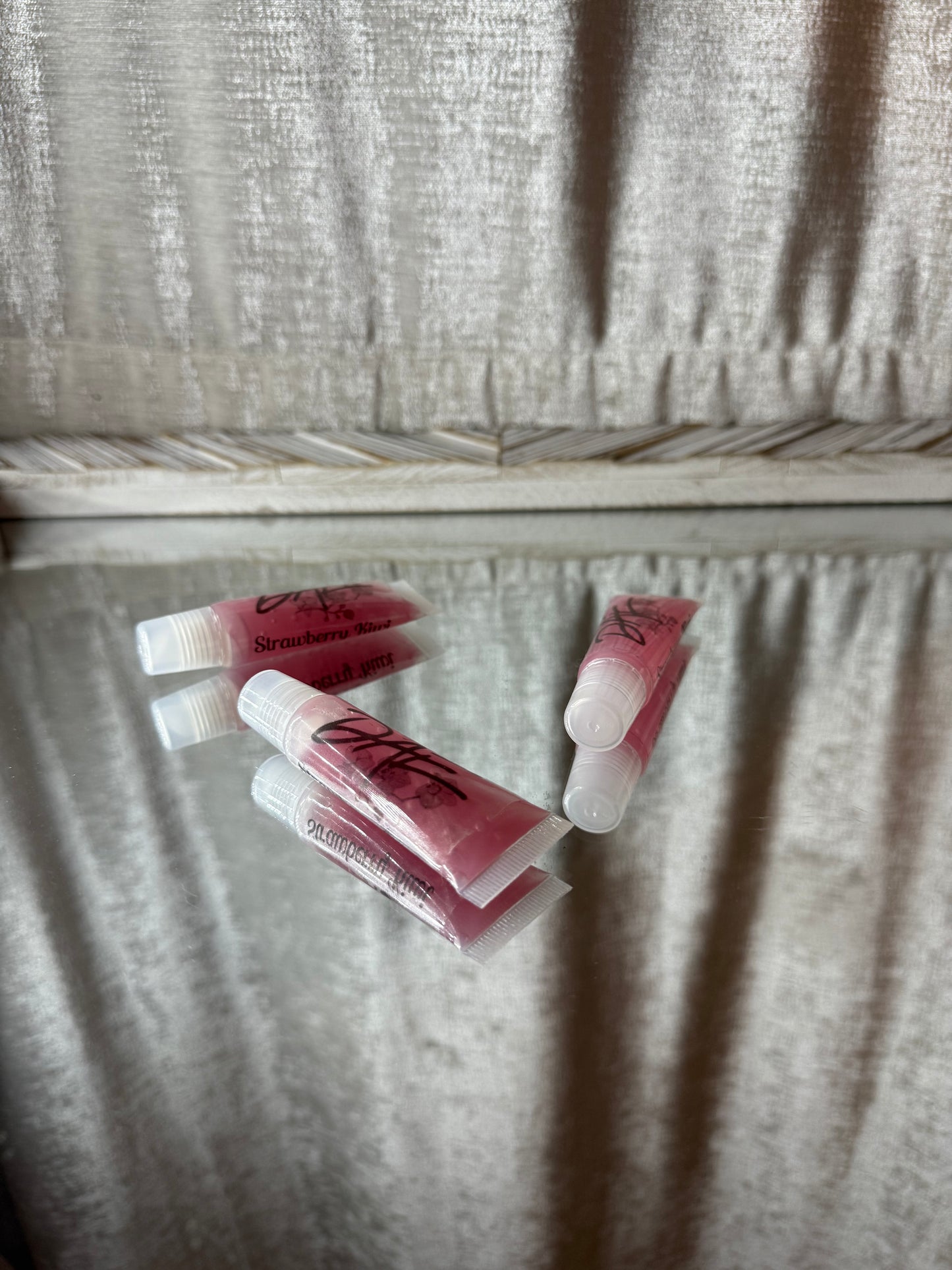 Lip Gloss Squeeze Tube- Strawberry Kiwi