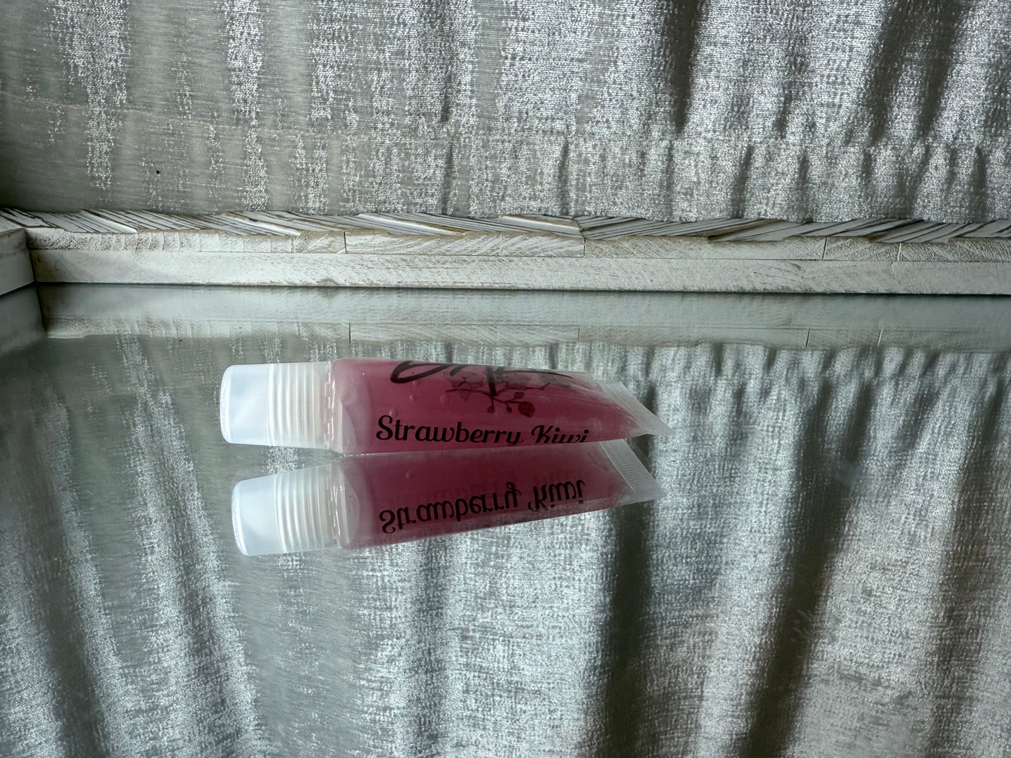 Lip Gloss Squeeze Tube- Strawberry Kiwi